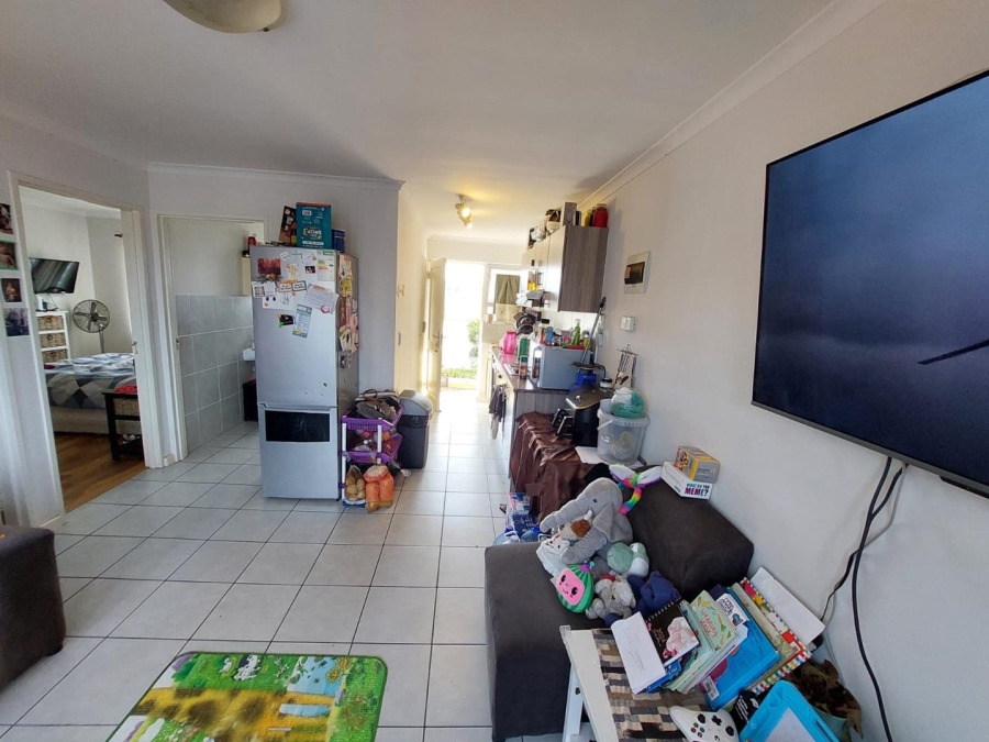 To Let 2 Bedroom Property for Rent in Muizenberg Western Cape